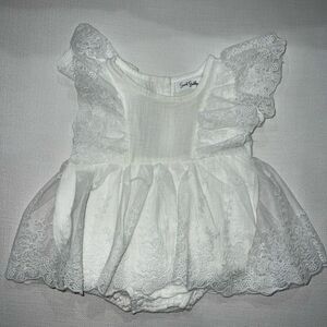 Sweet Gabby Romper NEVER WORN